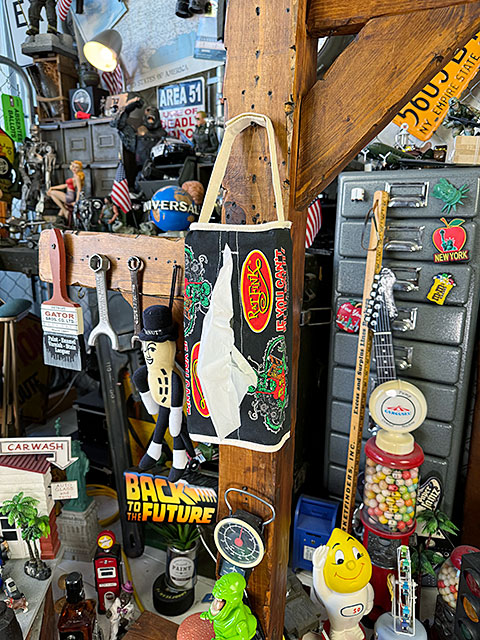 åȥե󥯡ƥå奫Сʥ֥å/IF YOU CAN'T FIT IT, EAT IT!