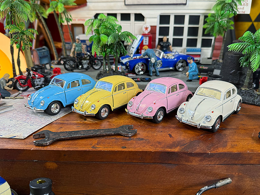 1967年 フォルクス・ワーゲン ビートル ミニカー 1/32スケール （4台
