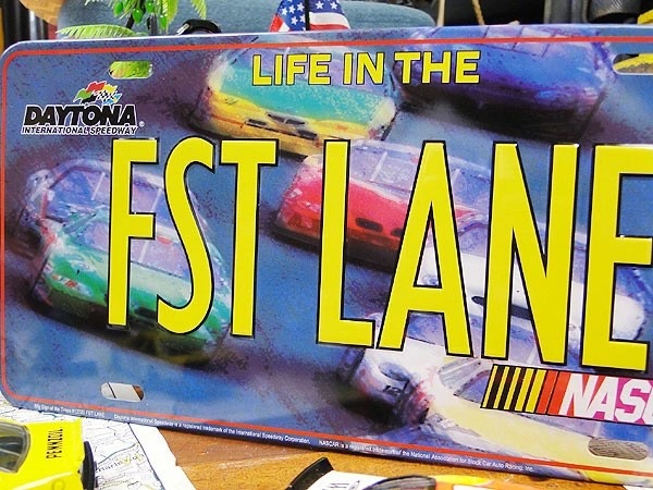 �ǥ��ȥʡ��ʥ������������󥹥ץ졼�ȡ�FST LANE��