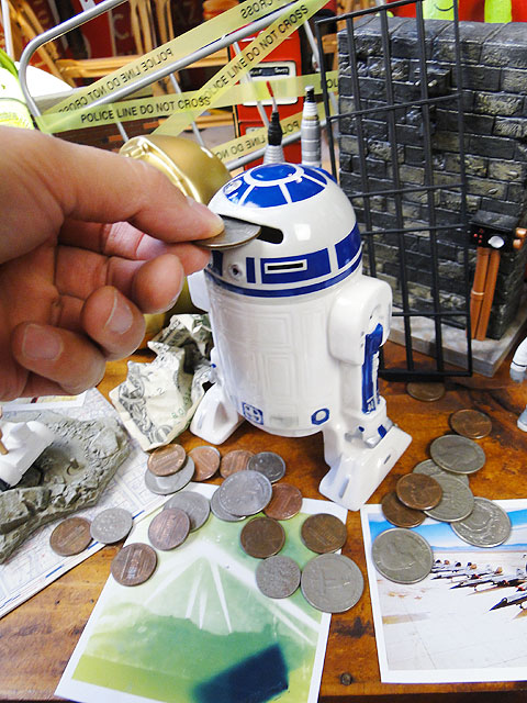 ��������������������ߥå��Х󥯡���R2-D2��