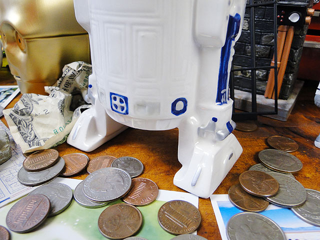 ��������������������ߥå��Х󥯡���R2-D2��