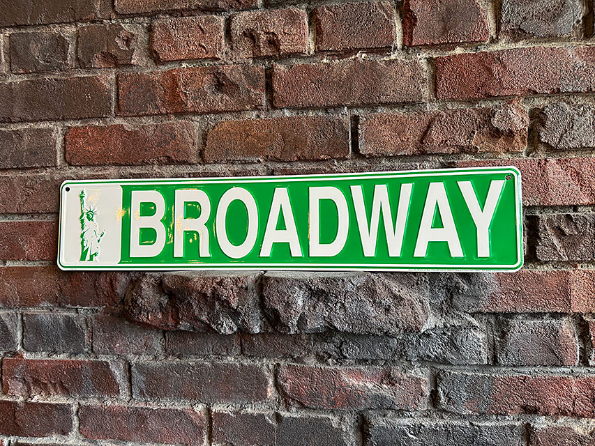 ニューヨーク ブロードウェイ ストリートサイン ブリキ看板の通販