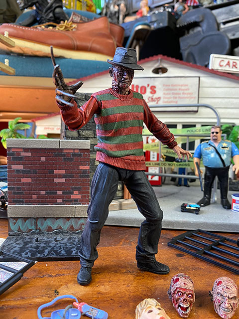 エルム街の悪夢　フレディ　1/12フィギュア Amazon.co.jp: ワン12コレクティブ/ エルム街の悪夢： フレディ