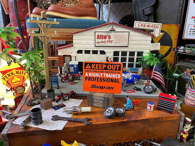 ���ʥåץ��󡡥��ƥå�������KEEP OUT/A HIGHLY TRAINED PROFESSIONAL��