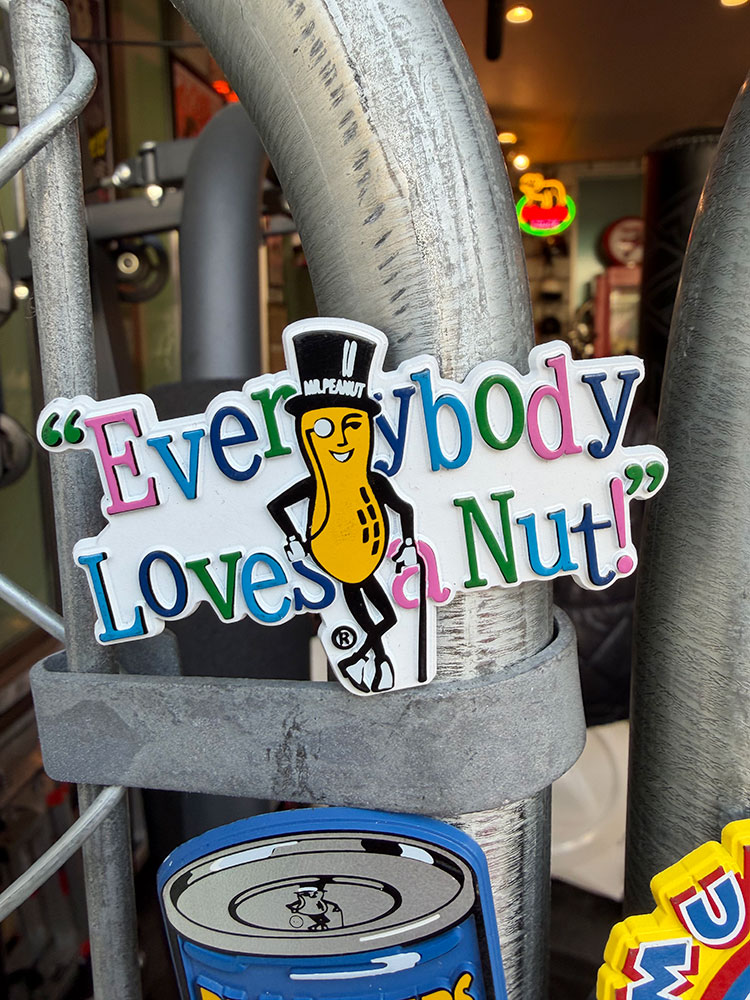 �ץ�󥿡������ߥ������ԡ��ʥåġ����ե�����롡�ޥ��ͥåȡ���EVERYBODY LOVES A NUT!�ˡ�ñ��