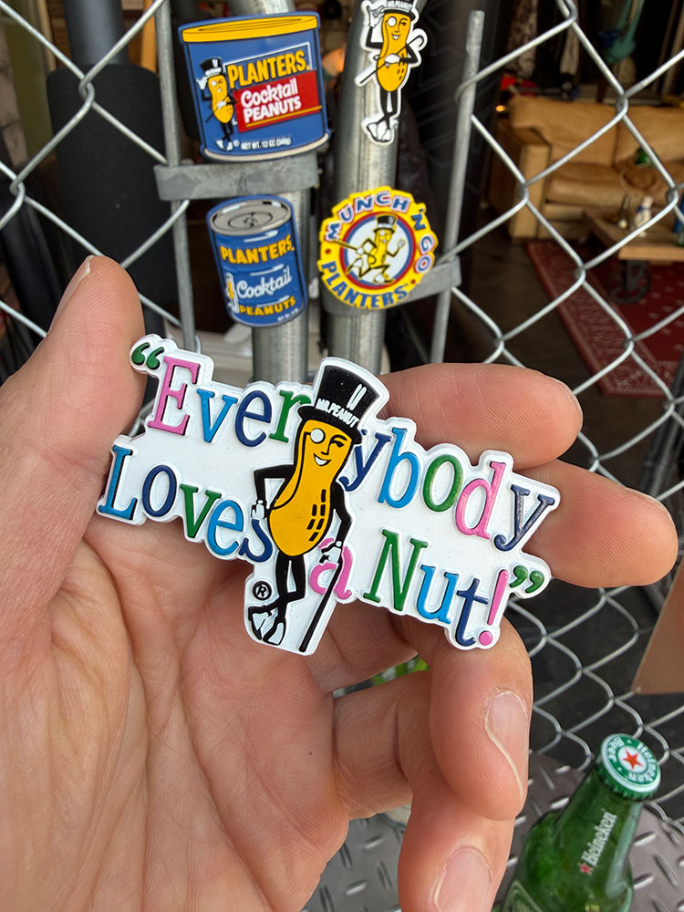 �ץ�󥿡������ߥ������ԡ��ʥåġ����ե�����롡�ޥ��ͥåȡ���EVERYBODY LOVES A NUT!�ˡ�ñ��