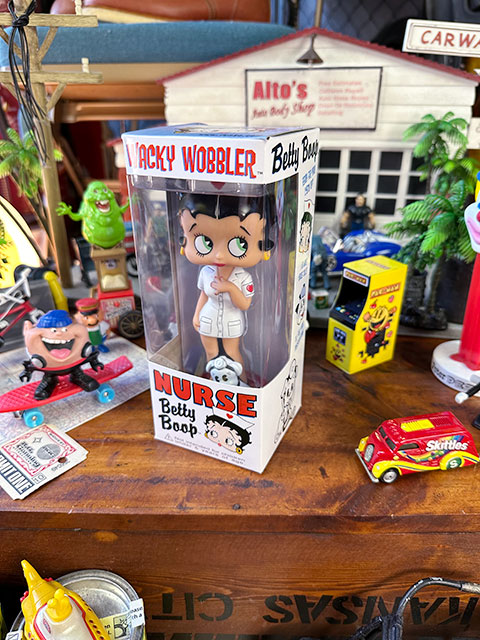FUNKO���ե��󥳡��ʡ����٥ƥ����ܥӥ󥰥إåɡ��٥ƥ����֡��ס��٥ƥ������
