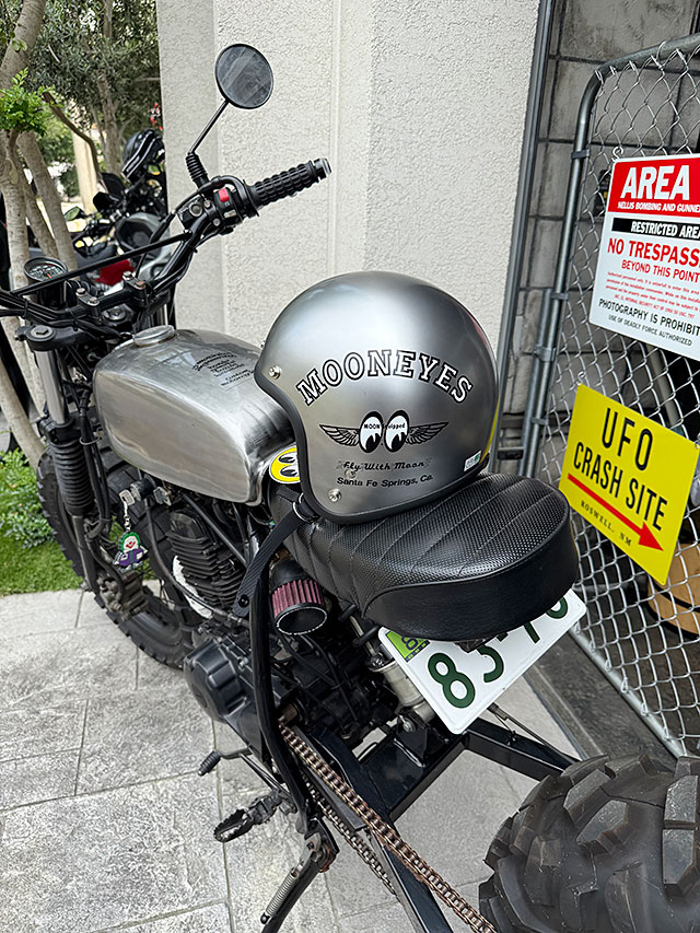 �����ǥ롡�ࡼ�󥢥����������åȥإ��åȡ�Fly with MOON���ʥ٥��᥿���