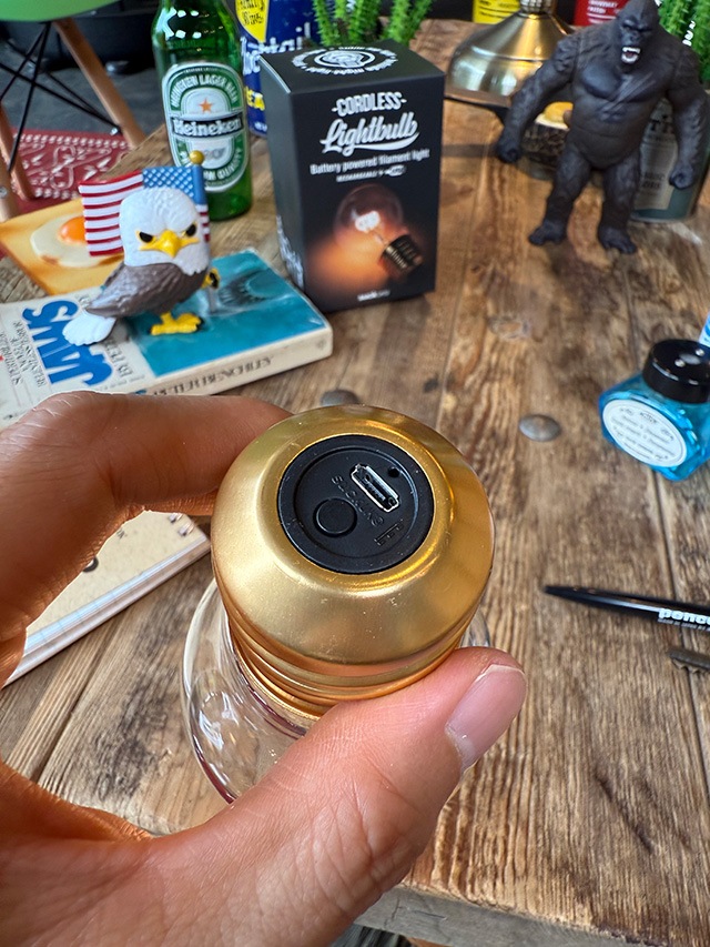 SUCK UK�������ɥ쥹���Х�֥��ס��ե�����ȡ�USB���ż����ŵ巿��LED�饤��