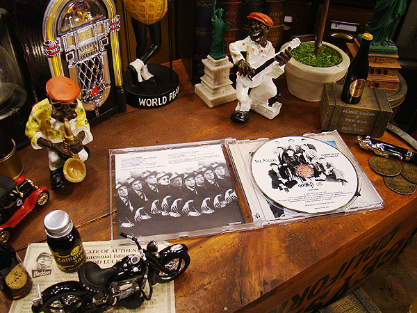 ����CD���ݡ��������Ƥ���ŷ�ȡ������ꥹ�ͤ��ǤⰦ���륯�ꥹ�ޥ����󥰡֥˥塼�衼����̴�׼�Ͽ