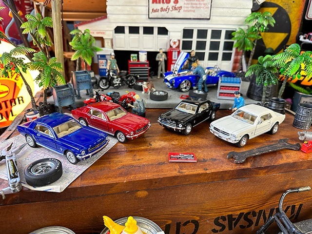 1964年 フォード マスタング ダイキャストミニカー 1/34スケール （4台