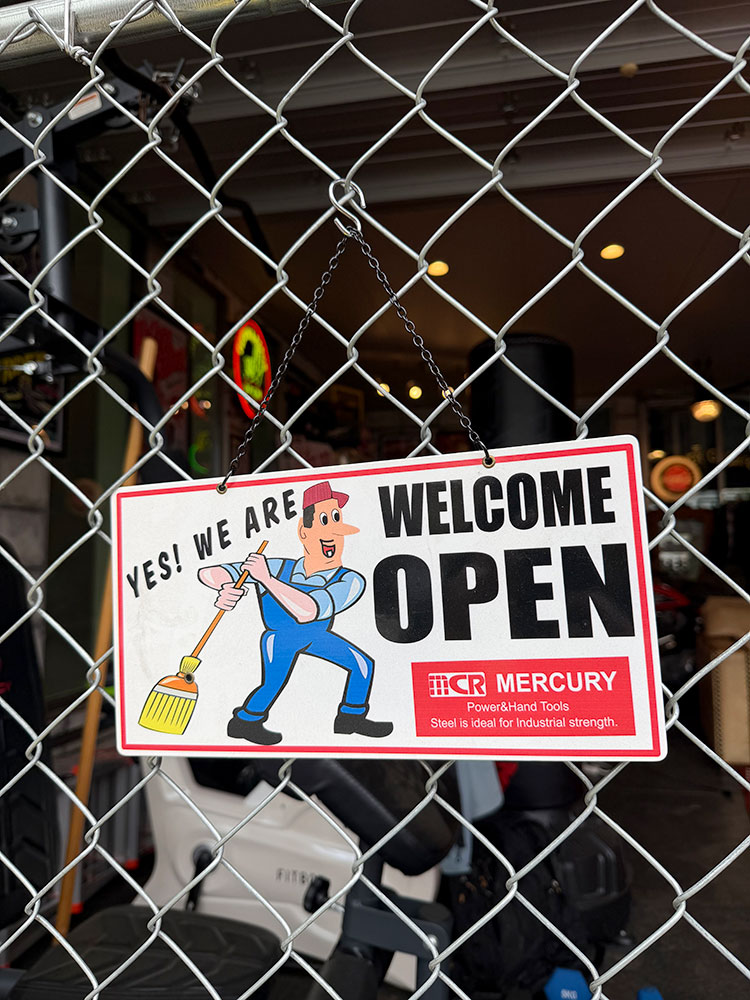 �ޡ�����꡼�������ץ�������������ϥ󥮥󥰥����󡡡�Clean up Mr.T��