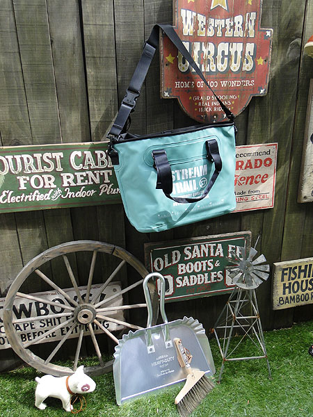 ȥ꡼ȥ쥤롡ȡȥХåʥ֥롼