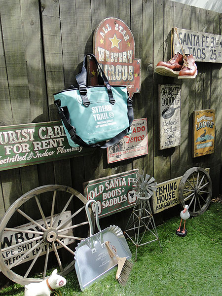 ȥ꡼ȥ쥤롡ȡȥХåʥ֥롼