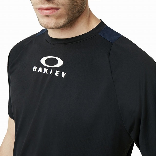 ��OAKLEY�� �������꡼ ����ϥ� S/S T����� Enhance Ss Crew 9.0 �ץ饯�ƥ�������� 457719