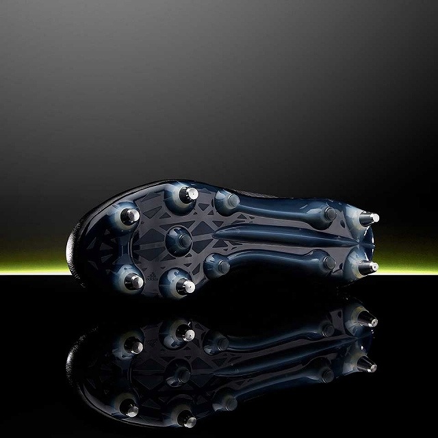 ��adidas�� ���ǥ����� ������ �饤�� SG �饰�ӡ� ���ѥ��� ���ؼ�