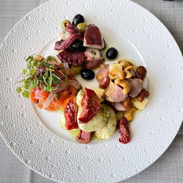 Casita Italian Box （dessert：ゴルゴンゾーラチーズケーキ(ハーフ)Ver．）