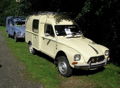 1/18 シトロエン アカディアーヌ 1984 Citroen Acadiane 1/18 シトロエン アカディアーヌ 1984 Citroen Acadiane