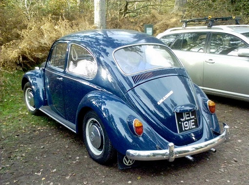 ミニカー　VW　フォルクスワーゲン　ビートル　カブリオレ　1951 楽天市場】ミニチャンプス 1/43 フォルクスワーゲン 1302