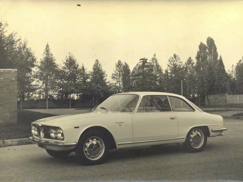 1/43 Alfa Romeo アルファロメオ 2000 Sprint 1960 スプリント