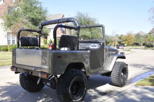 1/24 トヨタ ランドクルーザー ランクル シルバー 銀 Toyota FJ40 Land