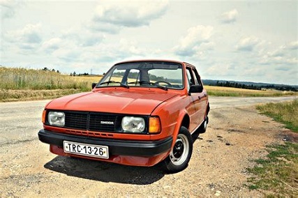 1/43 Skoda 120L 1984 1:43 Abrex シュコダ スコダ 赤 レッド 梱包