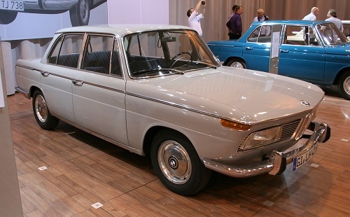 1/18 BMW 2000 グレー 1966 1:18 MCG 梱包サイズ80 | ミニカー