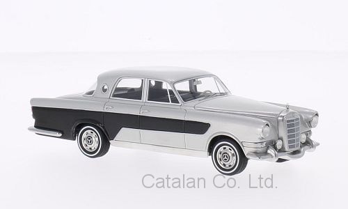 1/43 メルセデス ギア ベルリーナ シルバー 銀 黒 Mercedes Ghia 300C