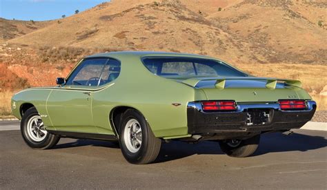 1969年 ポンティアック GTO ジャッジ 1/18 ポンティアック ジャッジ Pontiac GTO Judge 1969 グリーン