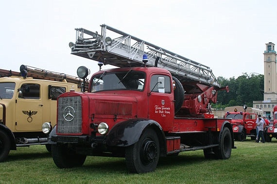 1/43 メルセデス 消防車 Mercedes L 4500F fire brigade 1944