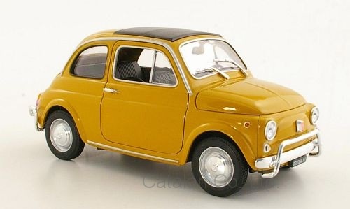 フィアット500のミニカーとブックレットを京商が発売 - カー