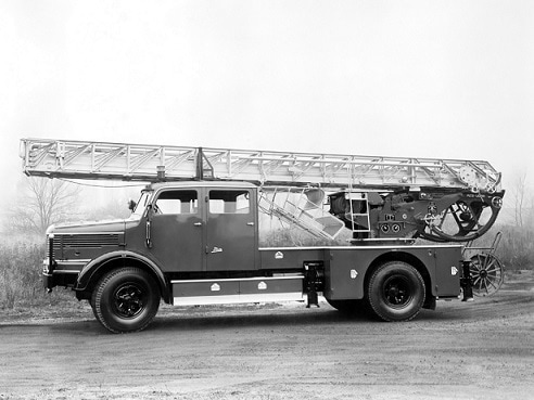 1/43 クルップ ドイツ 消防車 はしご車 Krupp DL 52 Feuerwehr