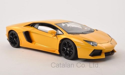 1/24 ランボルギーニ アヴェンタドール アベンタドール 黄色