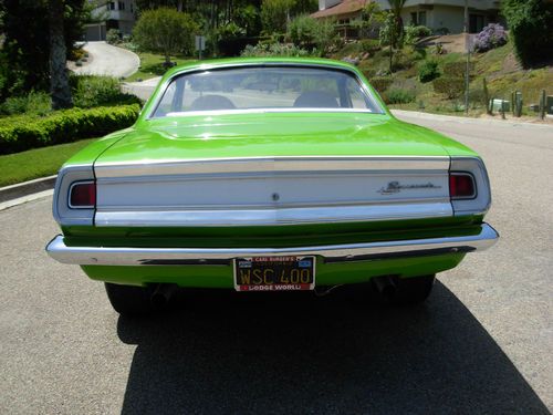 1/18 プリマス バラクーダ 緑 黒 グリーン ブラック Plymouth