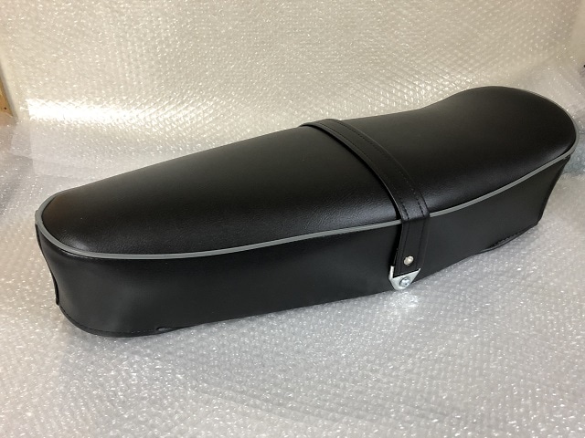 ★VESPA★50s/100/125ET3用スポーツシート 黒2 カフェレーサー ☆VESPA☆50s/100/125ET3用スポーツシート 黒2 カフェレーサー