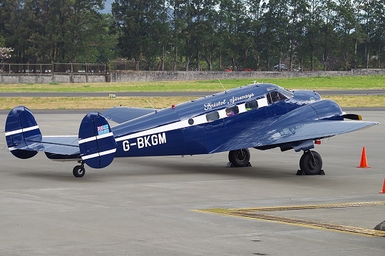 1 72 18 Beechcraft Model 18 Twin Beach 
