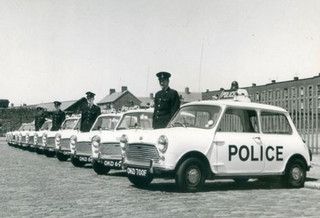 ビテス　L009　モーリス ミニ マイナー 1960 メトロポリタン ポリス L009 1/43MORRIS MINI MINOR POLICE 1960 ミニ クーパー（2025年