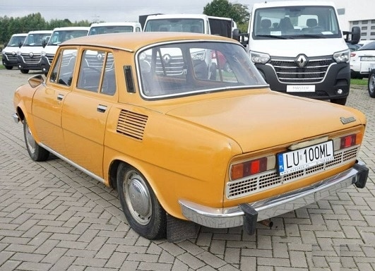 1/43 シュコダ スコダ 黄色 イエロー Skoda 120L yellow 1984 梱包