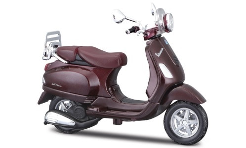 1/18 ٥ Maisto Vespa LXV å metallic-dark red 2013 1:18