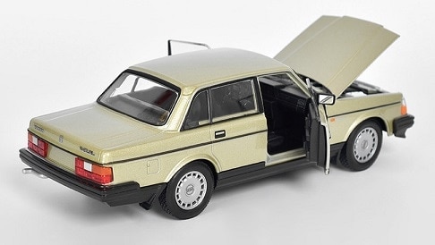 1/24 ボルボ Welly Volvo 240 GL ゴールド 金 gold 1:24 梱包サイズ60