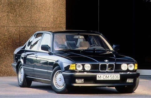 1/18 MCG BMW 750i E32 黒 ブラック 7シリーズ metallic-black 1992 1