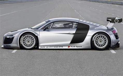 新品　京商　dnano Audi R8 シルバー 京商 1/64 アウディ R8 LMS シルバー - メルカリ