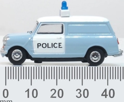 1/76 ミニ バン 水色 パトカー 警察車輛 Mini Van light blue white
