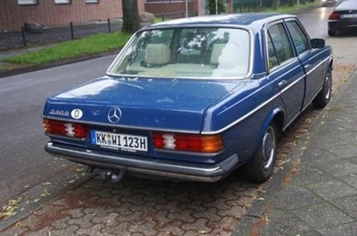 1/43 メルセデス ベンツ ダークブルー IXO Mercedes 240 D W123