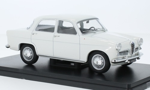 1/24 アルファロメオ ジュリエッタ 白 ホワイト Alfa Romeo Giulietta