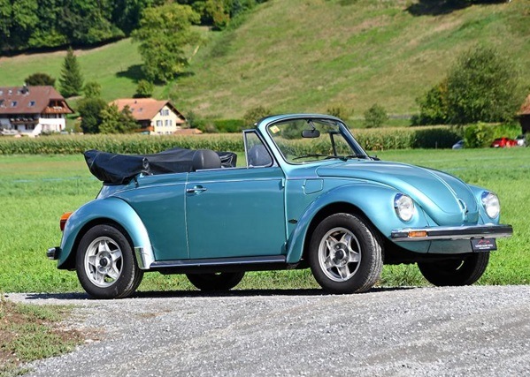 1/87 フォルクスワーゲン ビートル コンバーチブル ブルー PCX87 VW