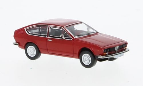 1/87 アルファロメオ アルフェッタ 赤 レッド Alfa Romeo Alfetta GT