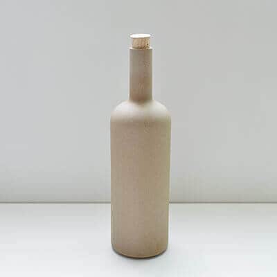 特徴ある形のボトル型花瓶 ボトル型のフラワーベース（3色） | shesay(志成販売)｜インテリア