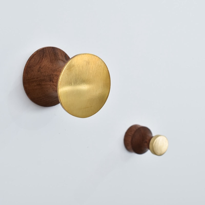 WOOD PINCHING MAGNET