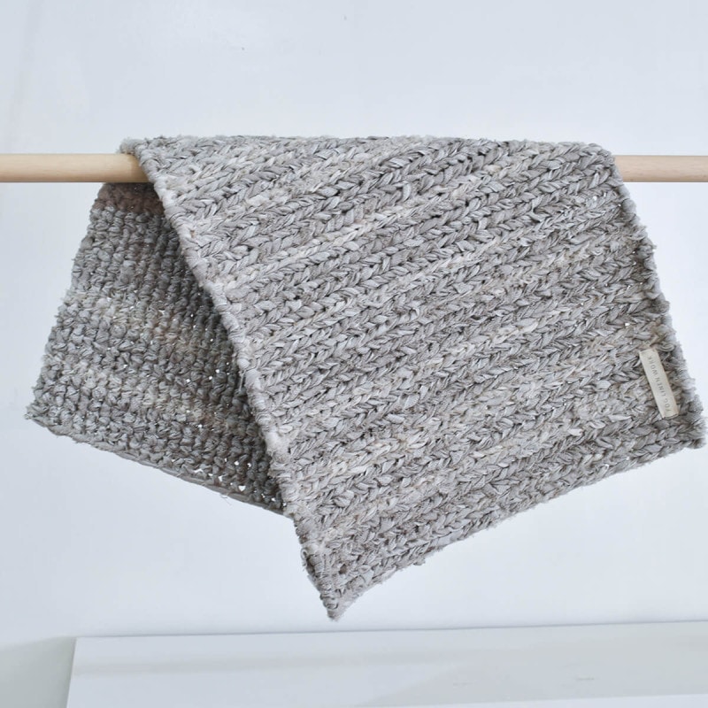 LINEN KNITTED FLOOR MAT